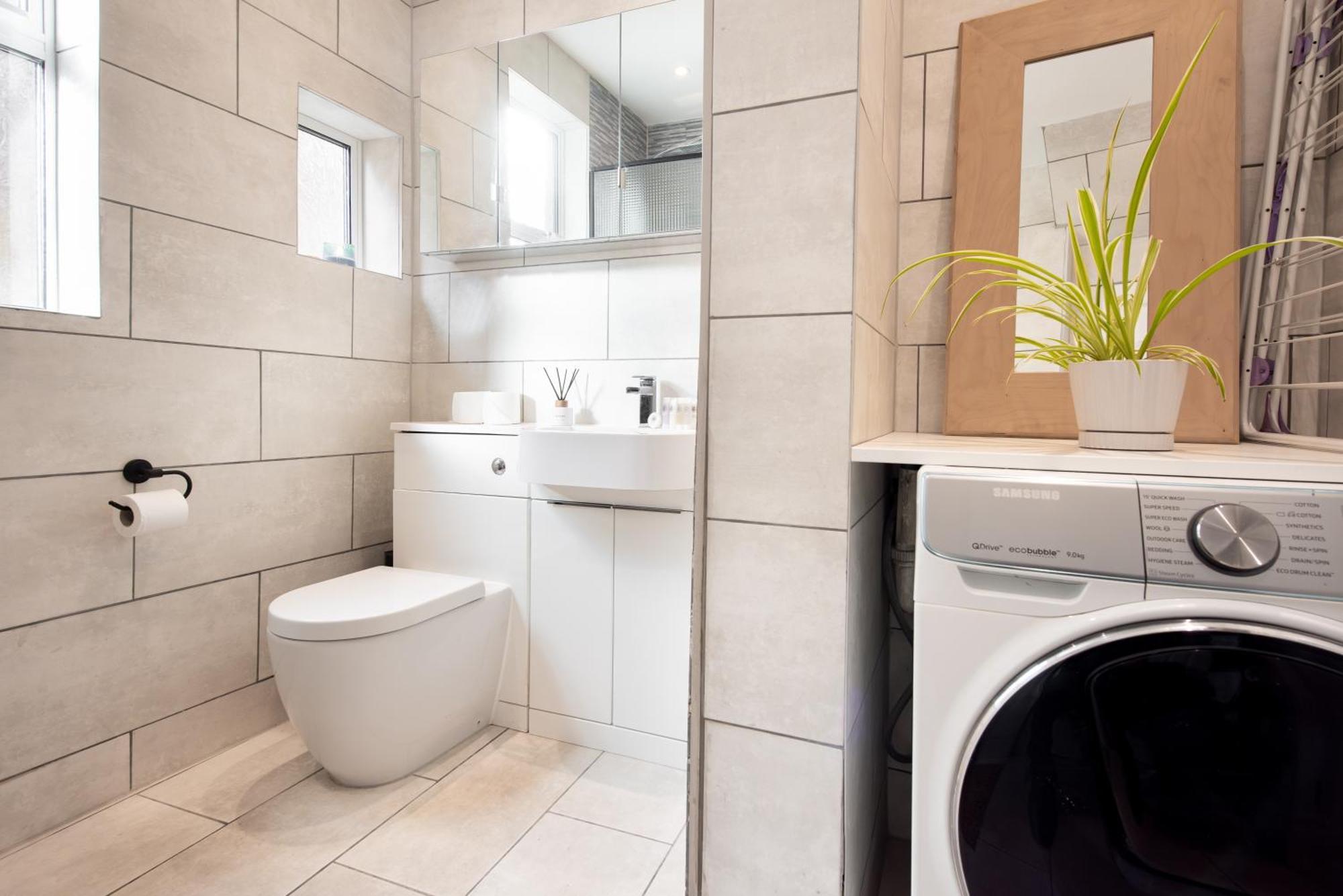Victorian 2Br Apartment, King Beds, Fast Wifi, Near Shops, Cafes & Transport, E17 Λονδίνο Εξωτερικό φωτογραφία